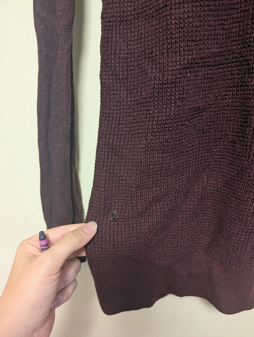 Lululemon V-Neck Waffle Knit Sweater Purple Long Sleeve